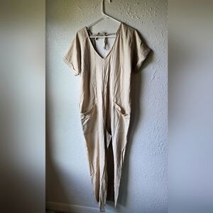 NWOT, Ces Femme, Beige Short Sleeve Jumpsuit, Sz. M